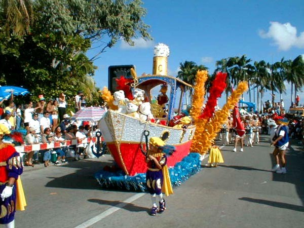 Carnival-Aruba-children-ostad-04.jpg