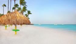 Holiday-Inn-Resort-Aruba-Beach-1.jpg