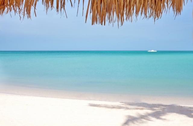 Holiday-Inn-Resort-Aruba-Beach-2.jpg