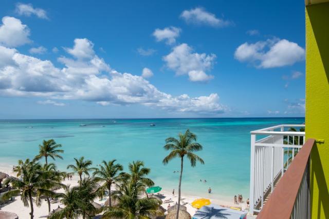 Aruba-Holiday-Inn-Partial-Ocean-View-Balcony-2.jpg