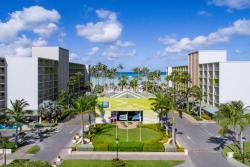 Aruba-Holiday-Inn-Entrance-Drone.jpg