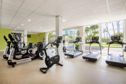 Aruba-Holiday-Inn-Fitness-Center.jpg